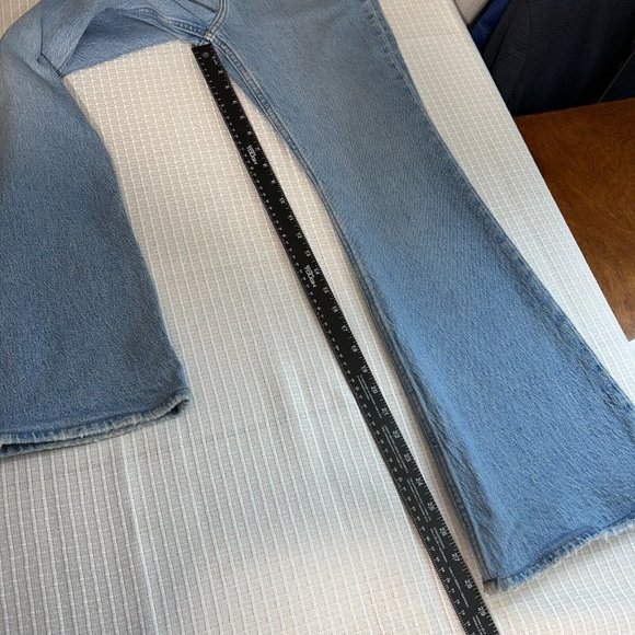 Levi's Premium 70's High Flare Jeans Womens 26 Blue Light Wash Distressed Denim - Picture 12 of 16